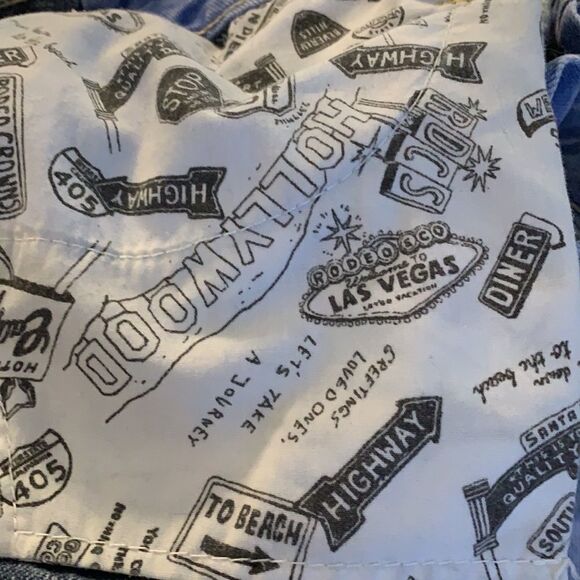 RODEO Crowns denim jeans unique style light wash in front and dark in back - Picture 9 of 13